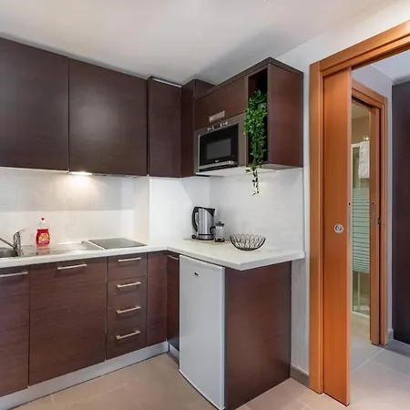 Suite 21 Notre Dame